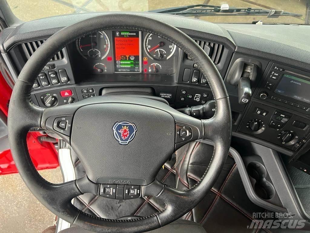 Scania R580 8x4 曳引機組件
