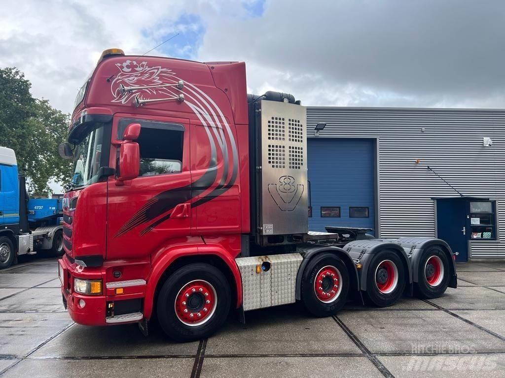 Scania R580 8x4 曳引機組件