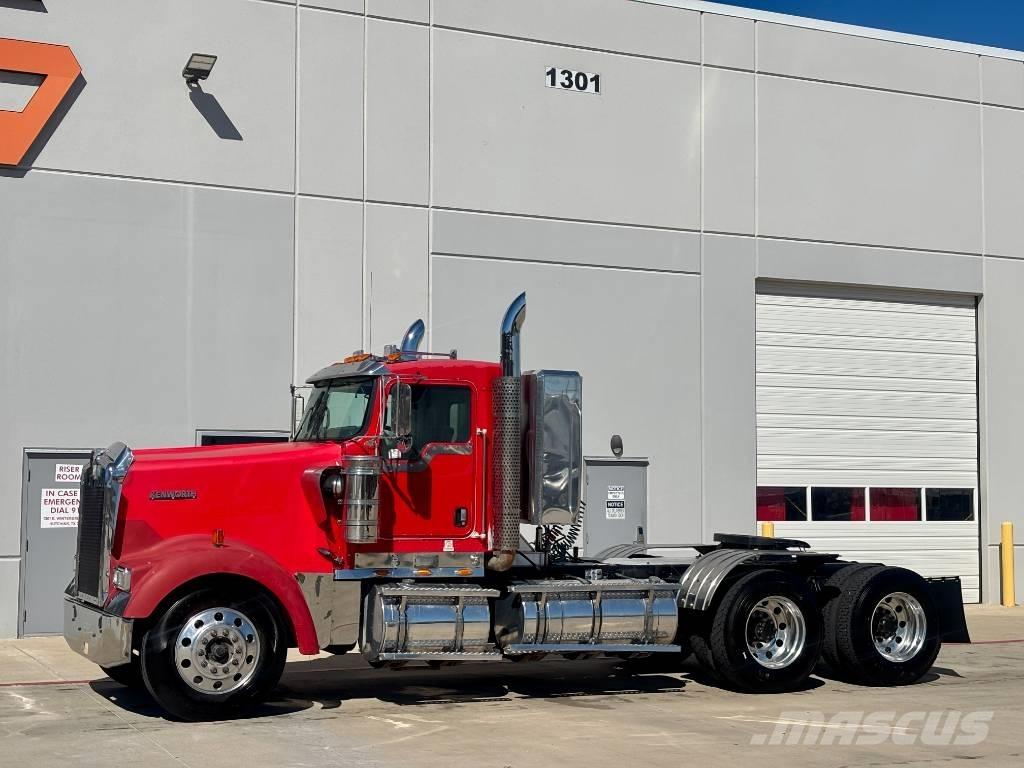 Kenworth W 900 曳引機組件