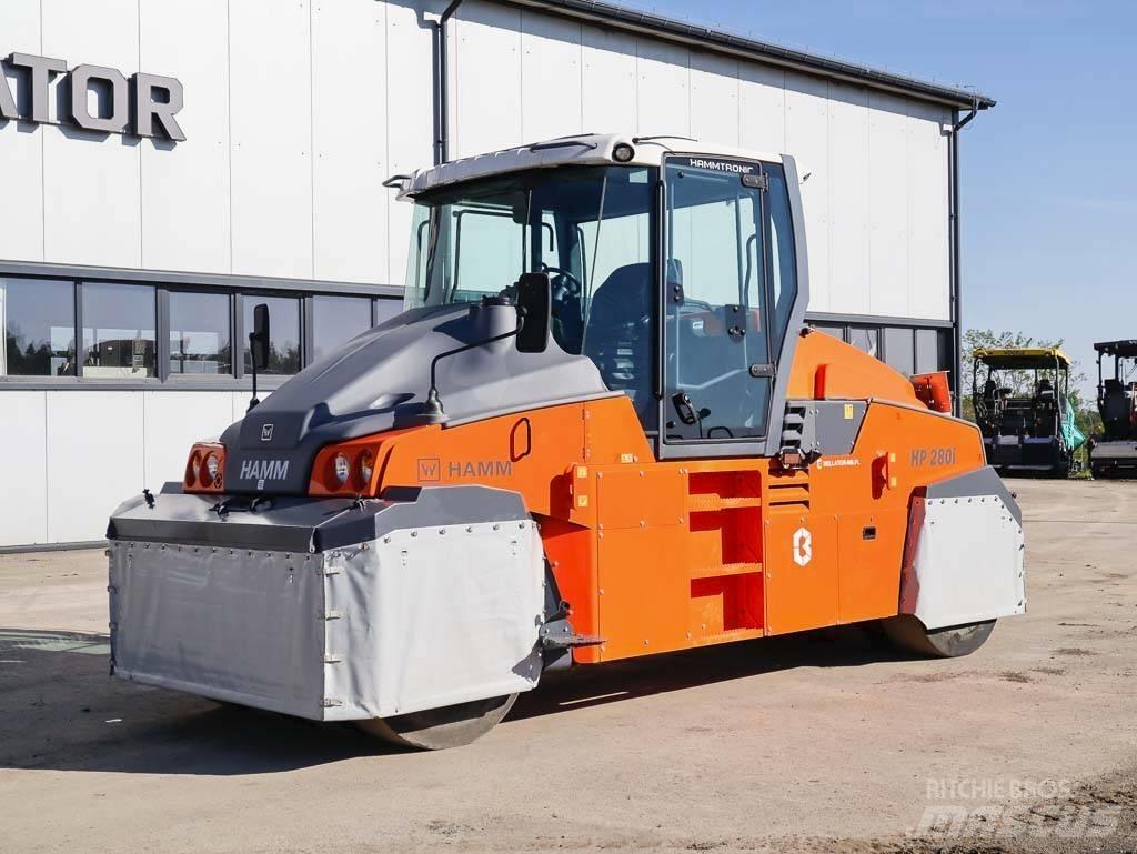 Hamm HP 280 i 膠輪滾壓機