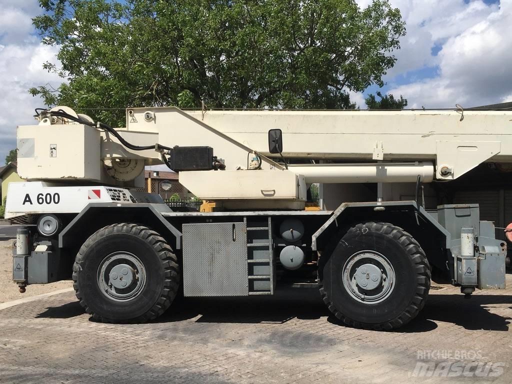 Terex PPM A 600 越野起重機
