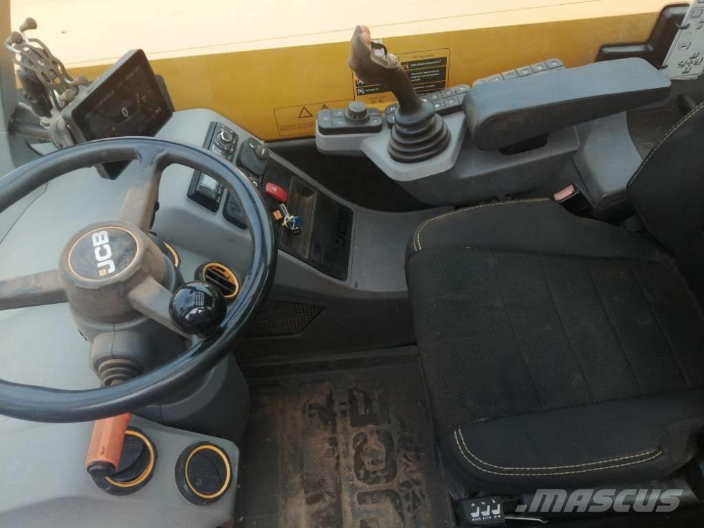 JCB 542-70 Agri Xtra 農業用伸縮臂裝載機