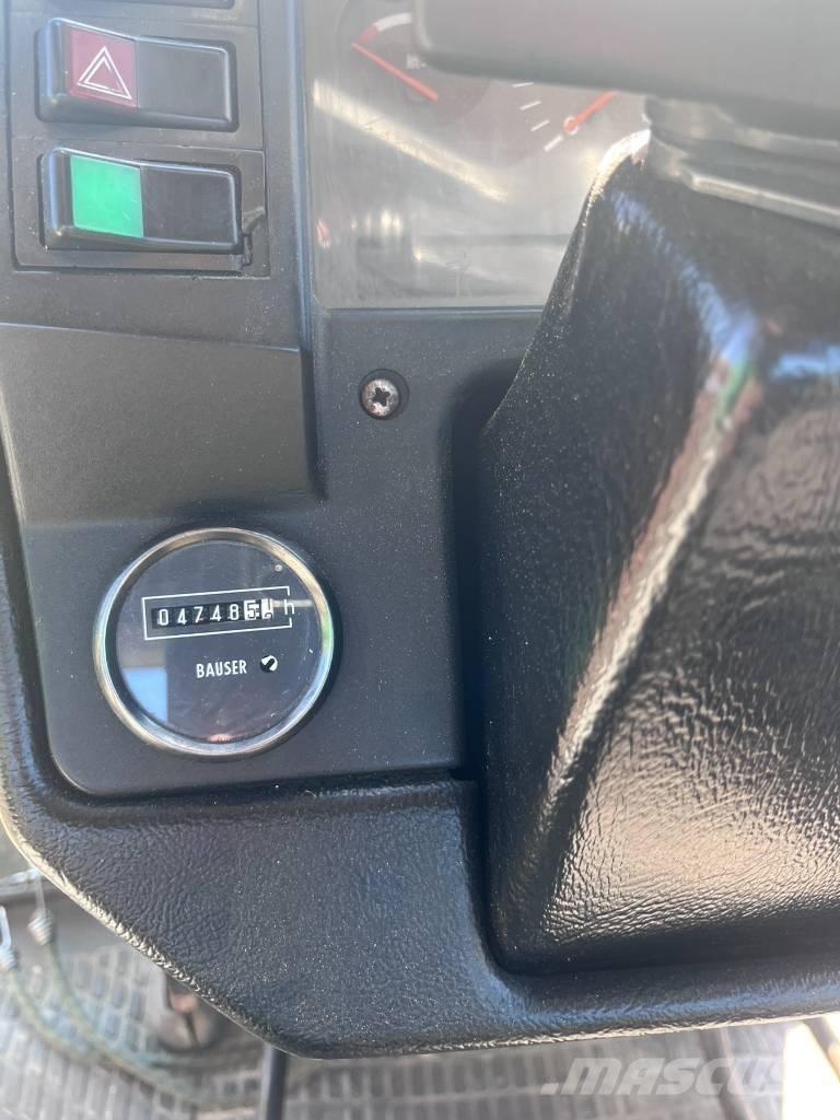Valtra Valmet 6400 林業用曳引機