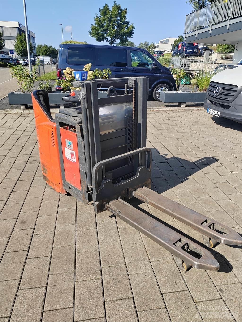 Linde L12 LHP SP 行走控制式堆積機