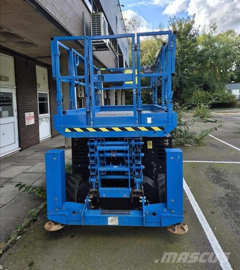 Genie GS 3369 RT 剪式升降機