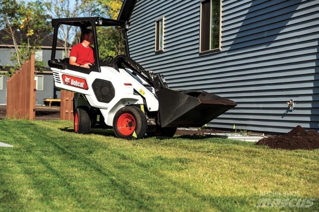 Bobcat L 28 伸縮臂操作車