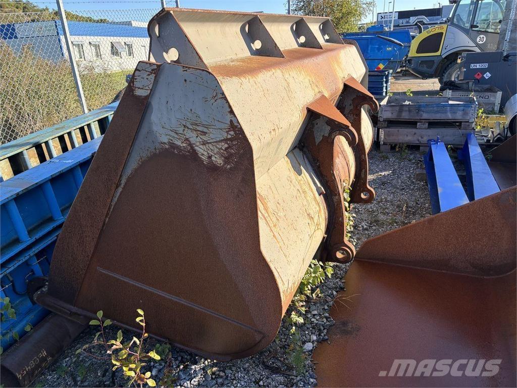 Liebherr L566 輪胎式裝載機