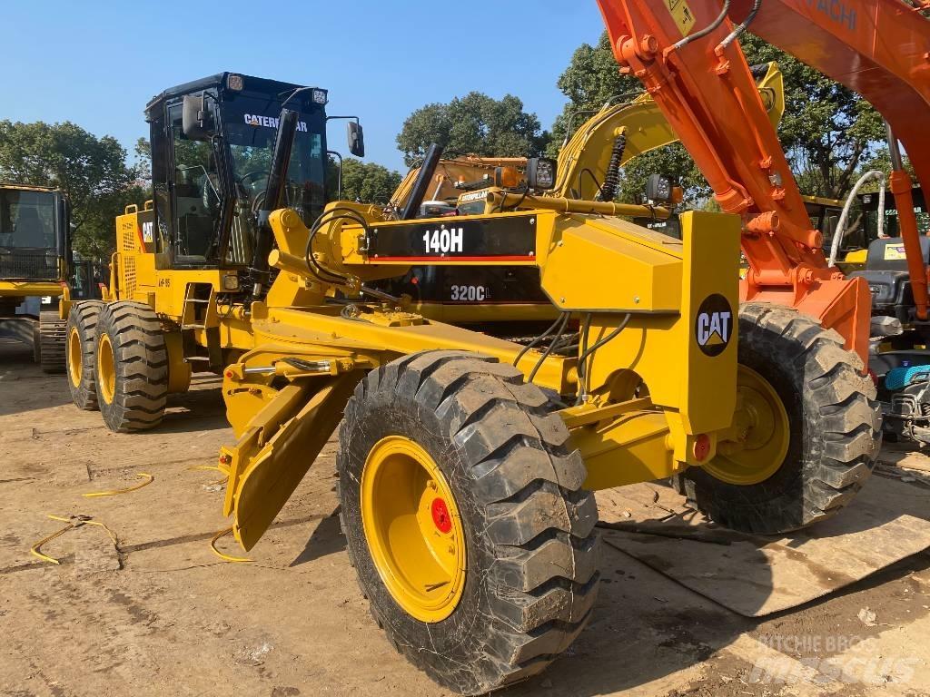 CAT 140 H 平土機