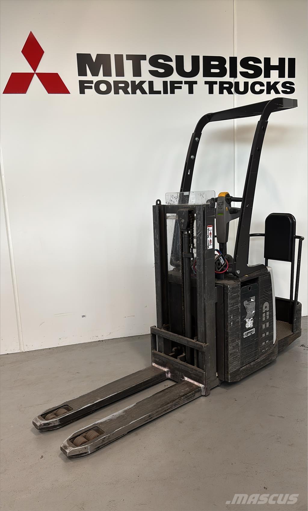 Atlet PDP200 平台卡車