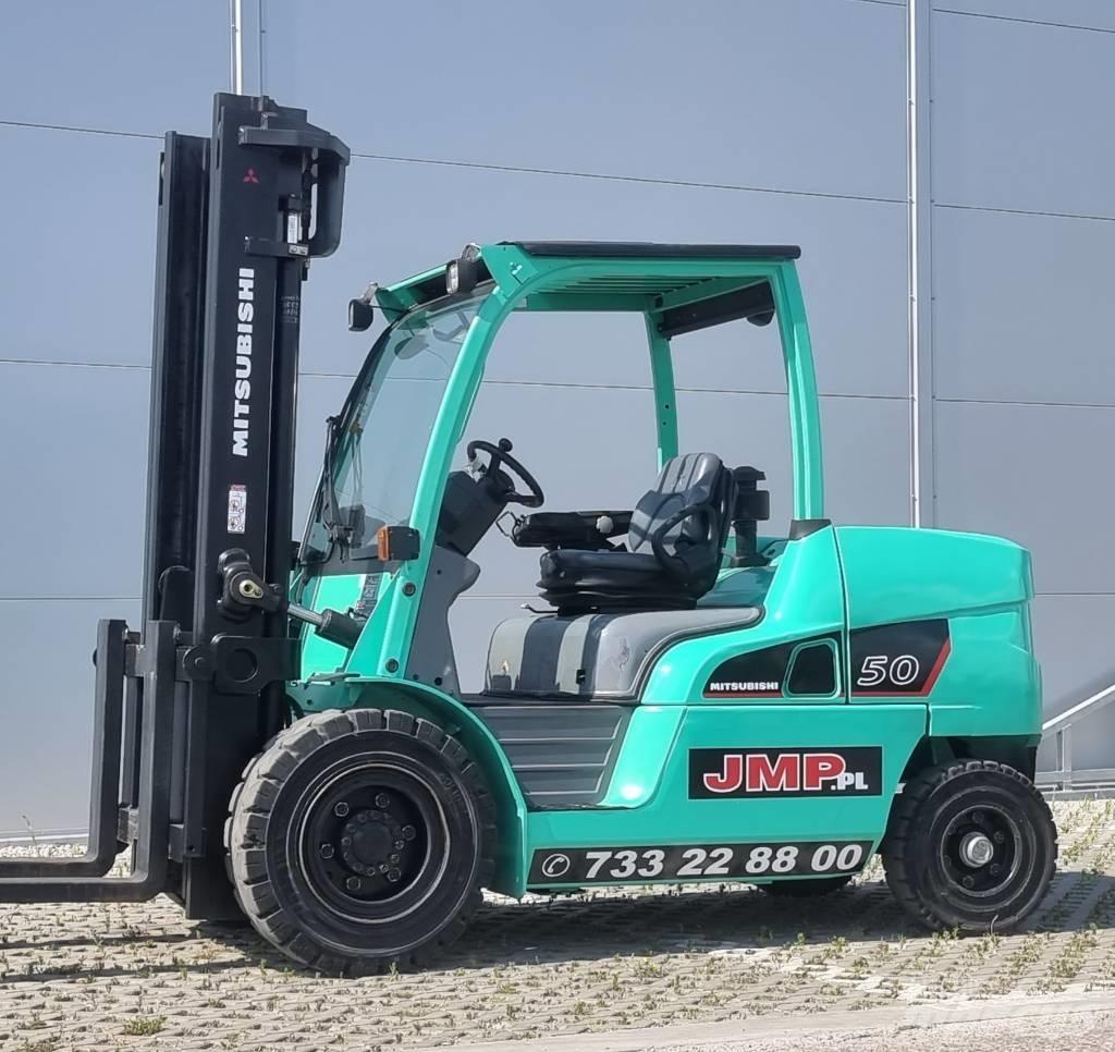 Mitsubishi FD50NT 柴油卡車