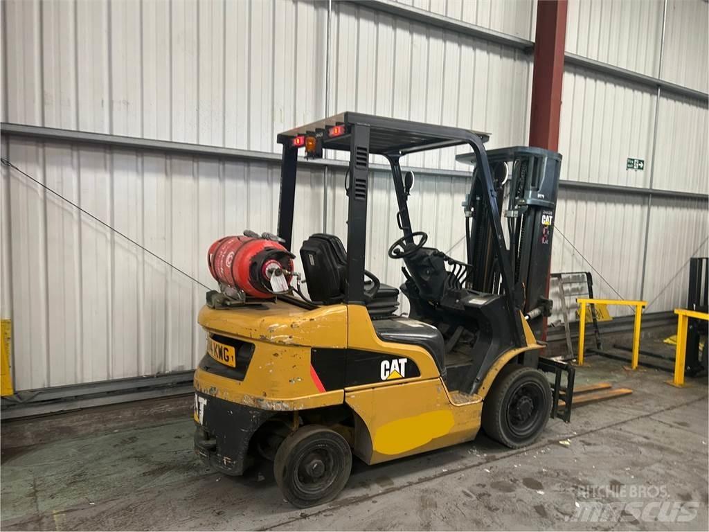 CAT GP25NT 液化石油氣LPG卡車