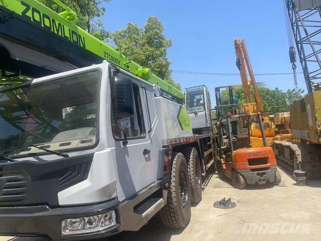 Zoomlion ZVT800 全路面起重機/吊車