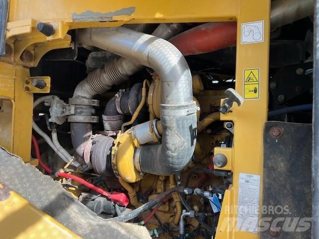 CAT 950 輪胎式裝載機