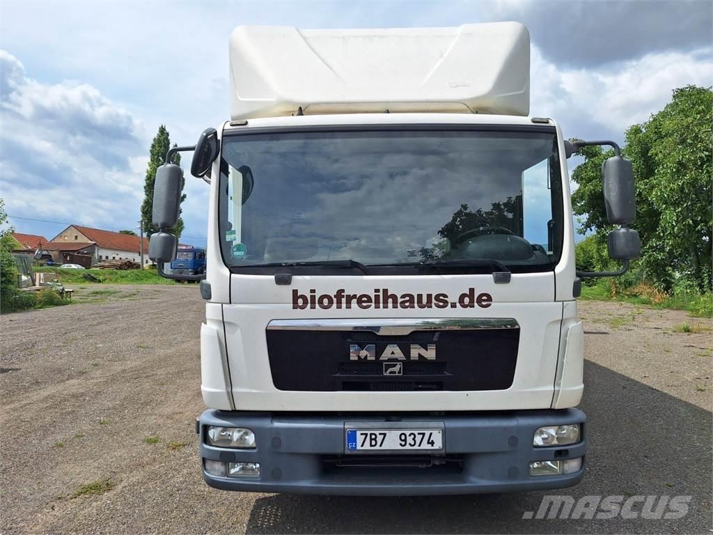 MAN TGL 12.220 商用底盤車
