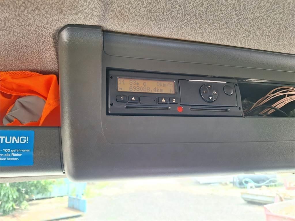 MAN TGL 12.220 商用底盤車
