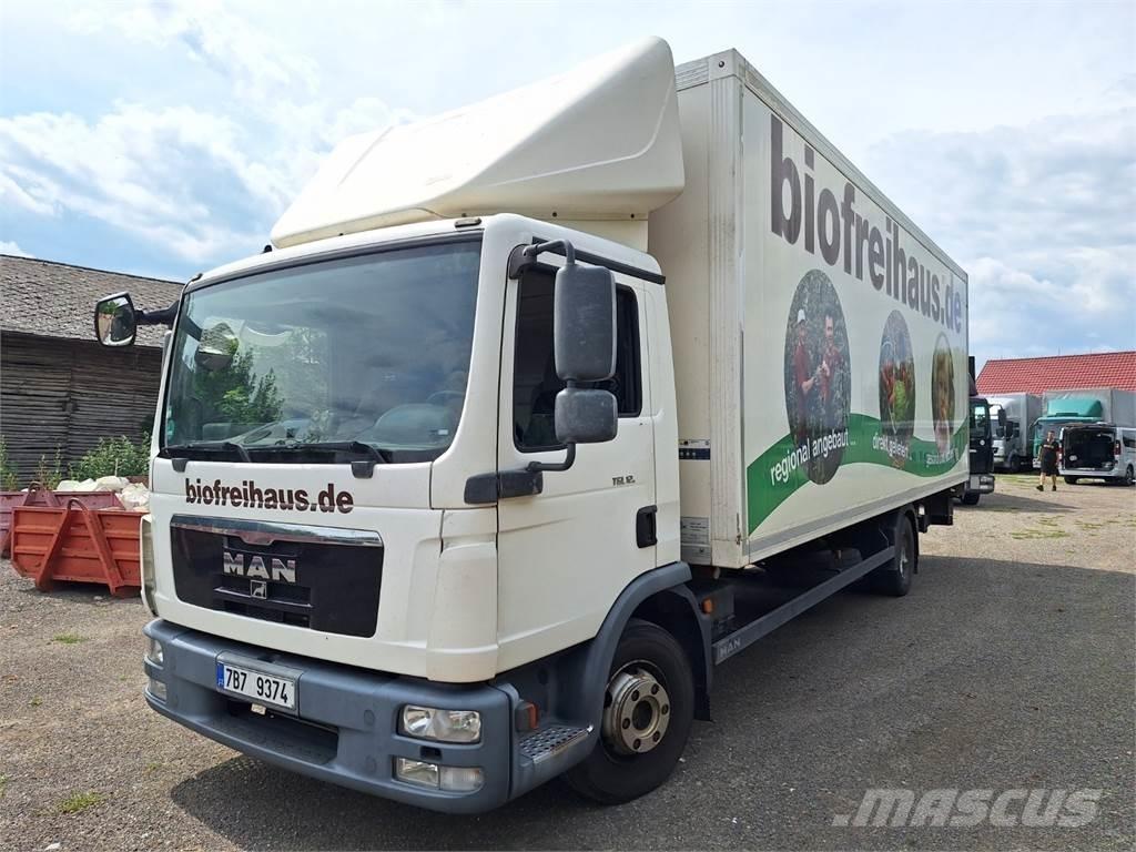 MAN TGL 12.220 商用底盤車