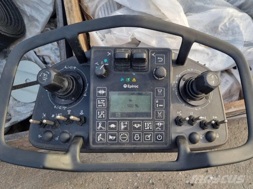 Epiroc FlexiROC T20R 鑽孔機