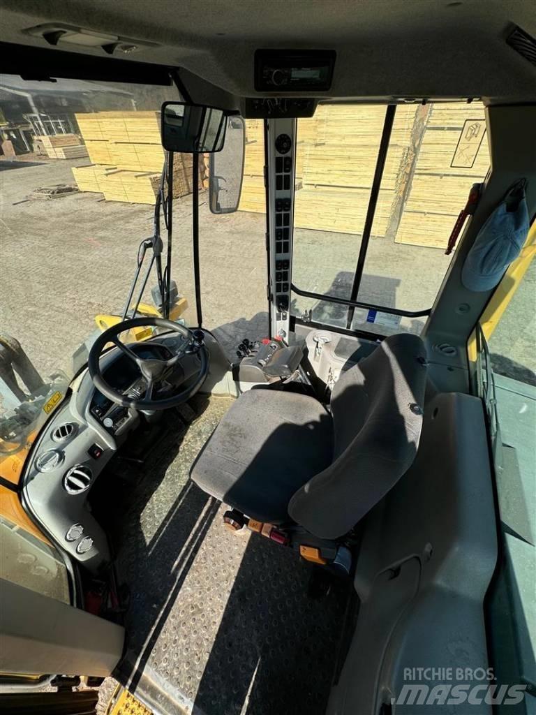Volvo L 60 F 輪胎式裝載機