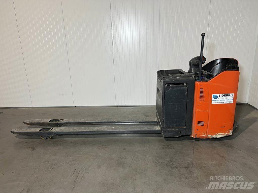 Linde T20SP-02 手拉式油壓拖板車