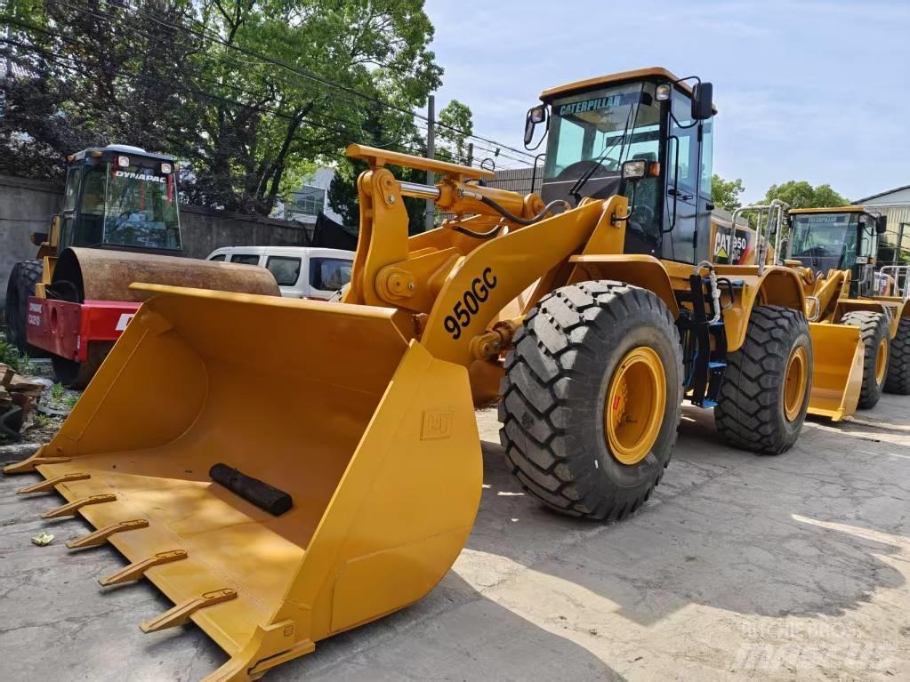 CAT 950 GC 輪胎式裝載機