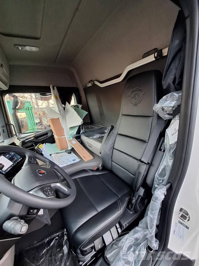 Scania P350 LB4x2 貨箱式卡車