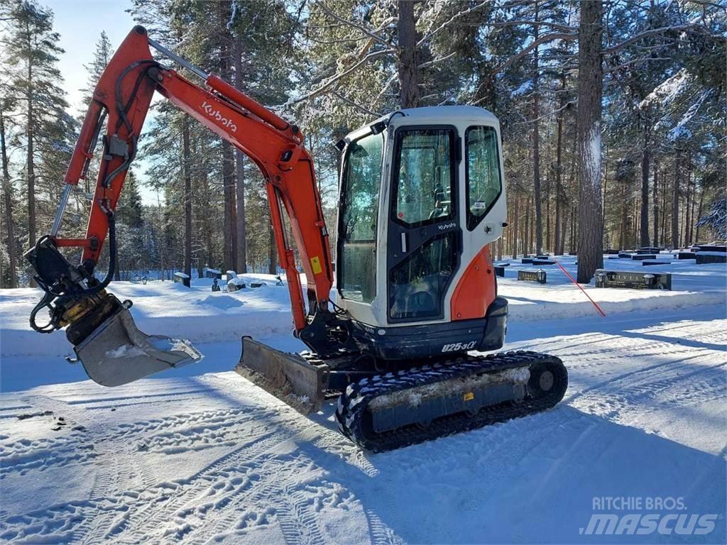 Kubota U25-3 小型挖土機/掘鑿機<7t(小型挖掘機)
