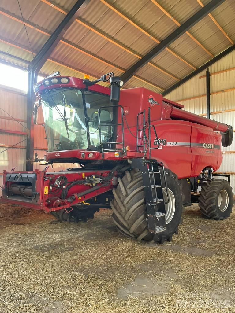 Case IH 8010 聯合收穫機