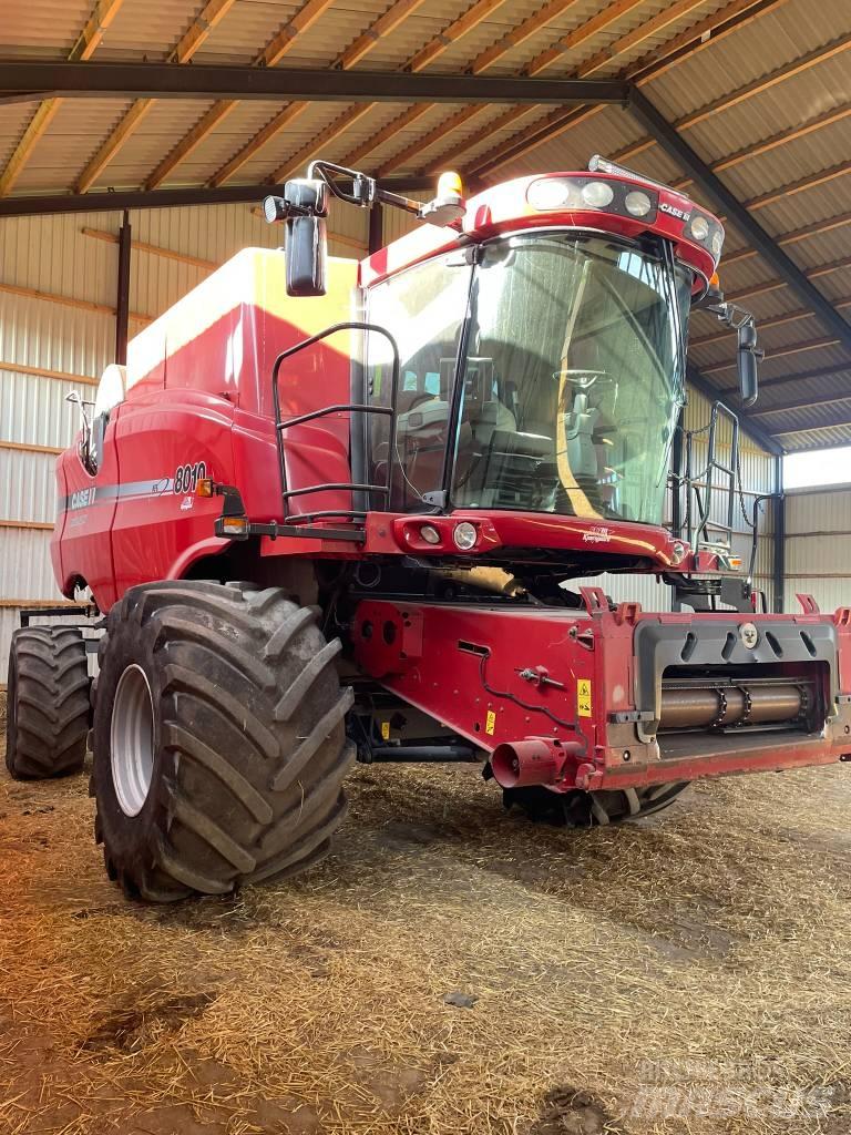 Case IH 8010 聯合收穫機