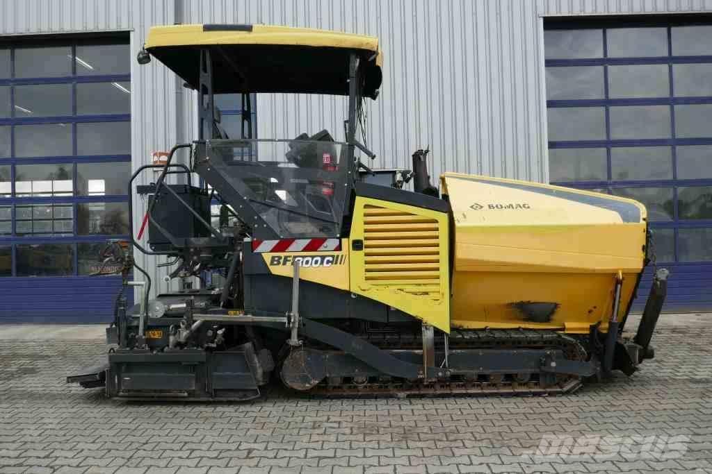 Bomag BF 300 C 小型瀝青機