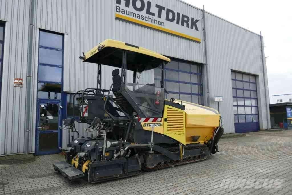 Bomag BF 300 C 小型瀝青機