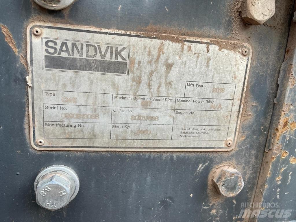 Sandvik QI 341 移動式壓碎機