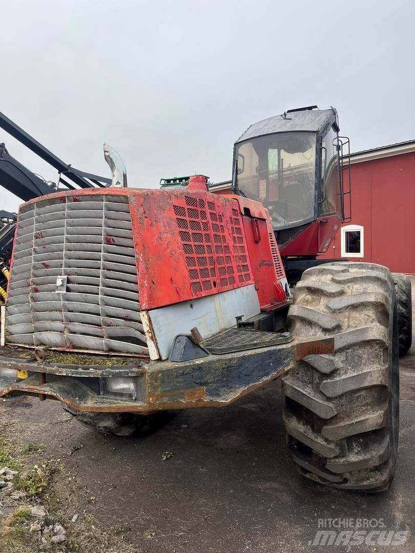 Valmet 921 收穫機