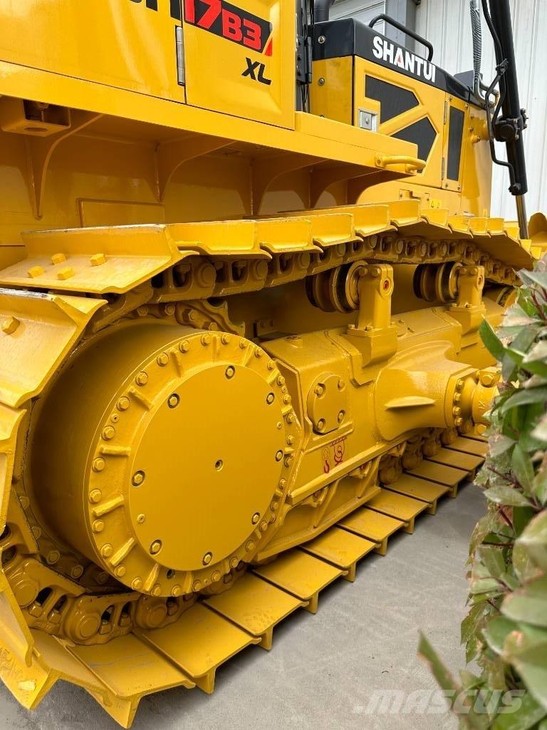 Shantui DH17 履帶推土機