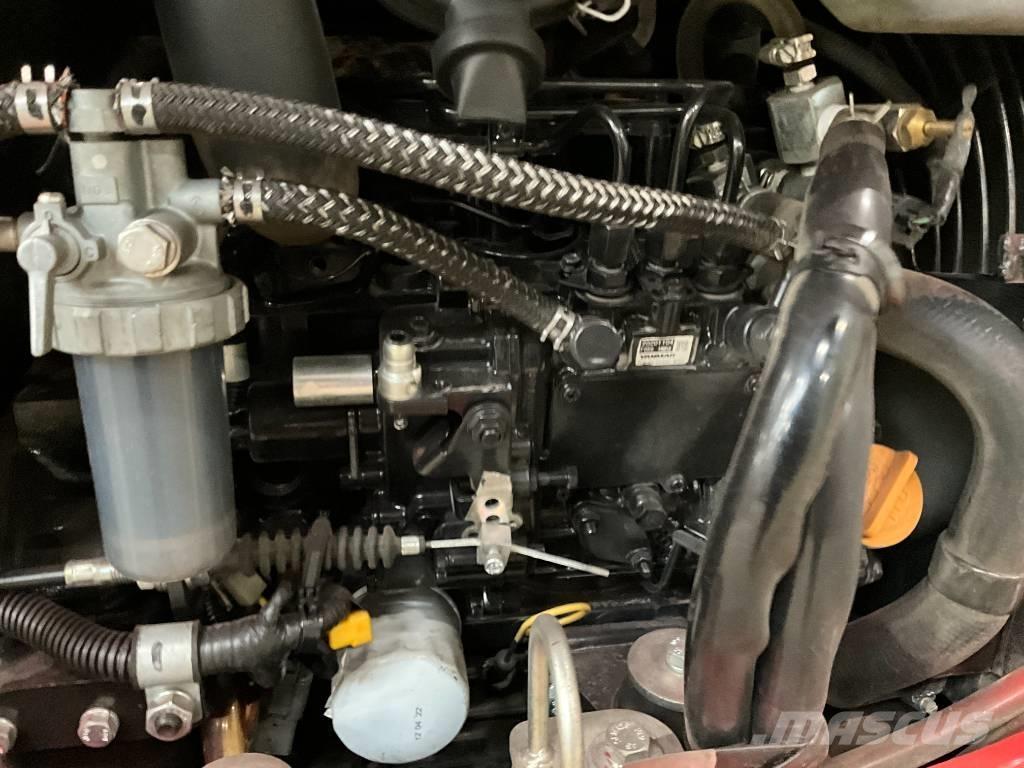 Takeuchi TB 216 小型挖土機/掘鑿機<7t(小型挖掘機)