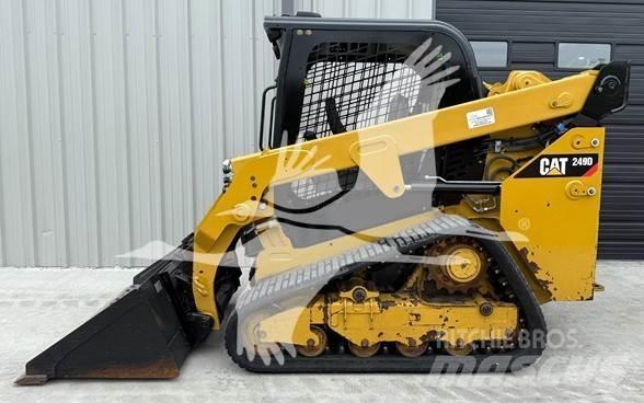 CAT 249D 滑移轉向裝載機