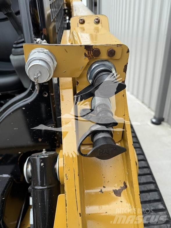 CAT 249D 滑移轉向裝載機