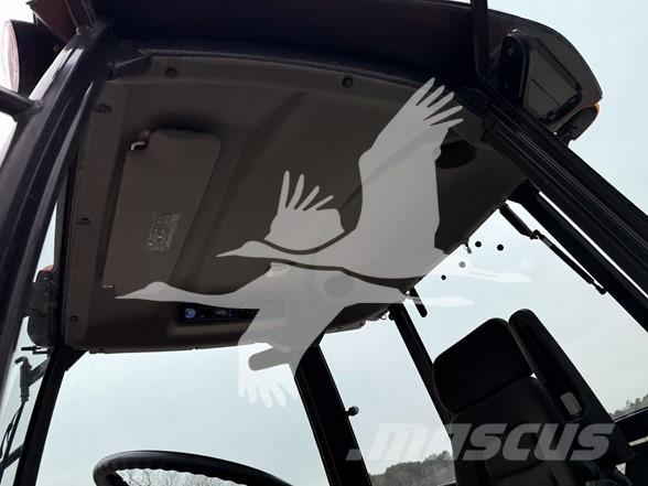 Kubota M7060 曳引機