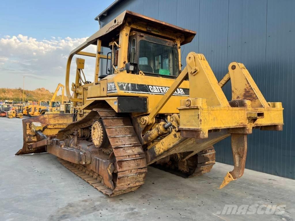 CAT D7H 履帶推土機