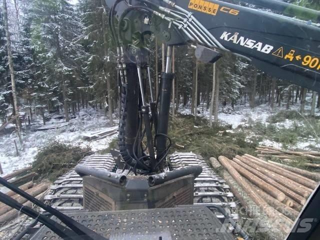 Ponsse Bear 8W 收穫機