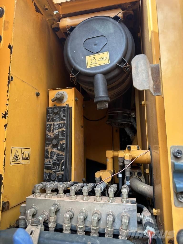 Hyundai R210W-9 旋轉式挖土機/掘鑿機/挖掘機
