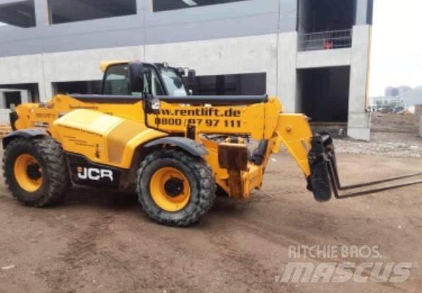 JCB 540-140 伸縮臂操作車