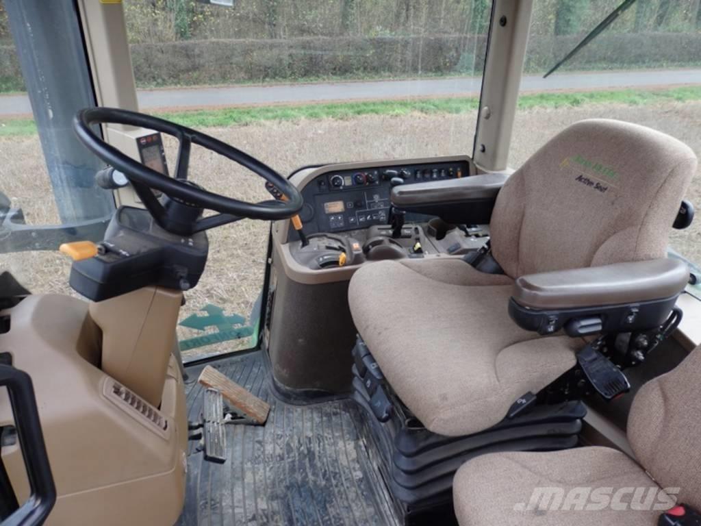 John Deere 7830 TLS 曳引機