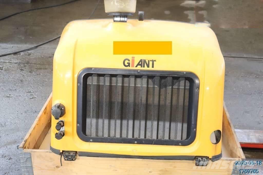GiANT V 6004 T 駕駛室與內部