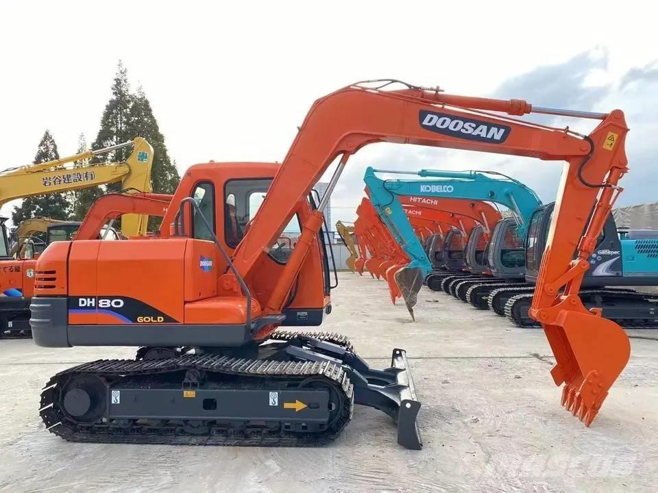 Doosan DH80 中型挖土機/掘鑿機/挖掘機 7t-12t