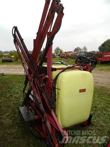 Hardi 800 牽引式噴霧機