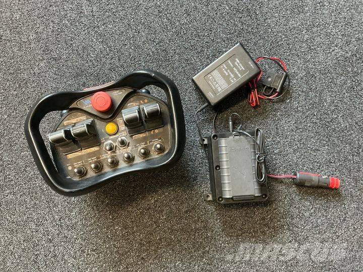 VM Tarm VM 38 S 罐體半拖車