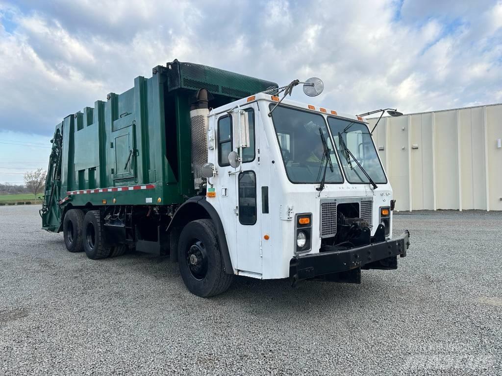Mack LE613 垃圾車