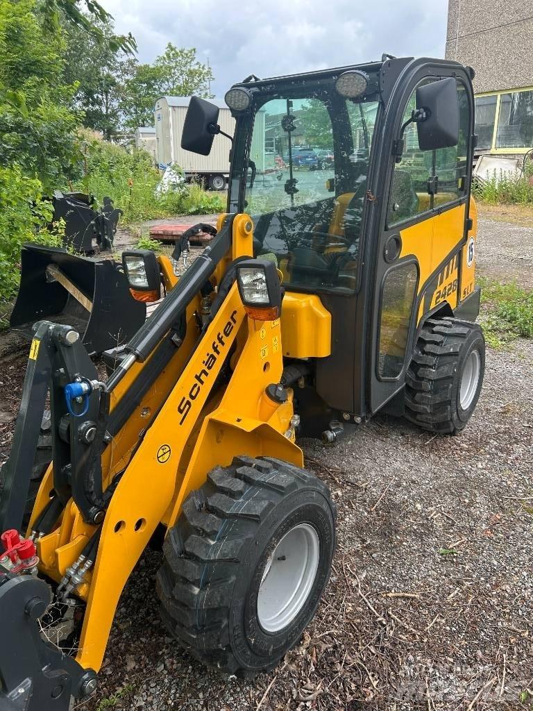 Schäffer 2428 SLT 滑移轉向裝載機