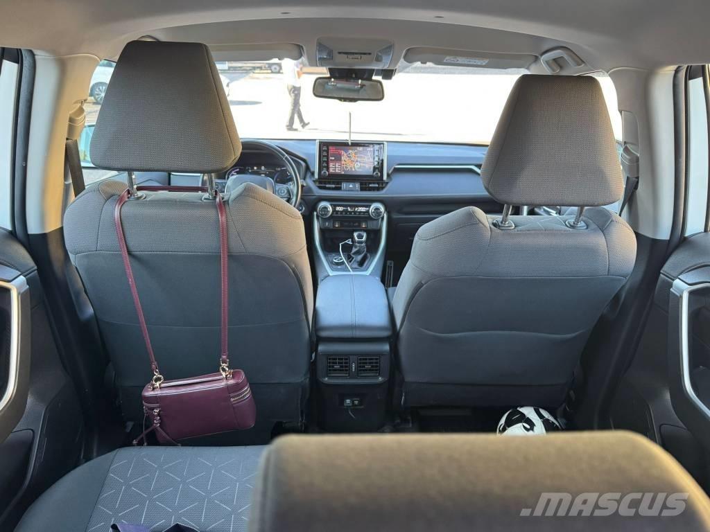 Toyota RAV-4 汽車