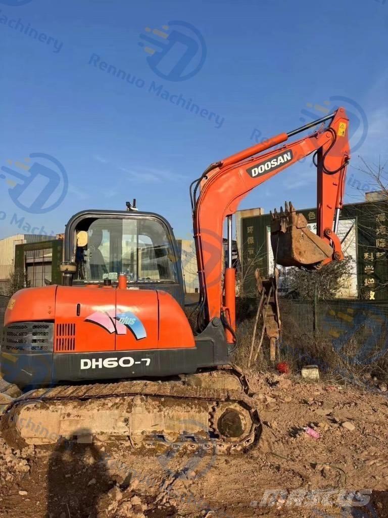 Doosan DH 60 履帶式 挖土機/掘鑿機/挖掘機